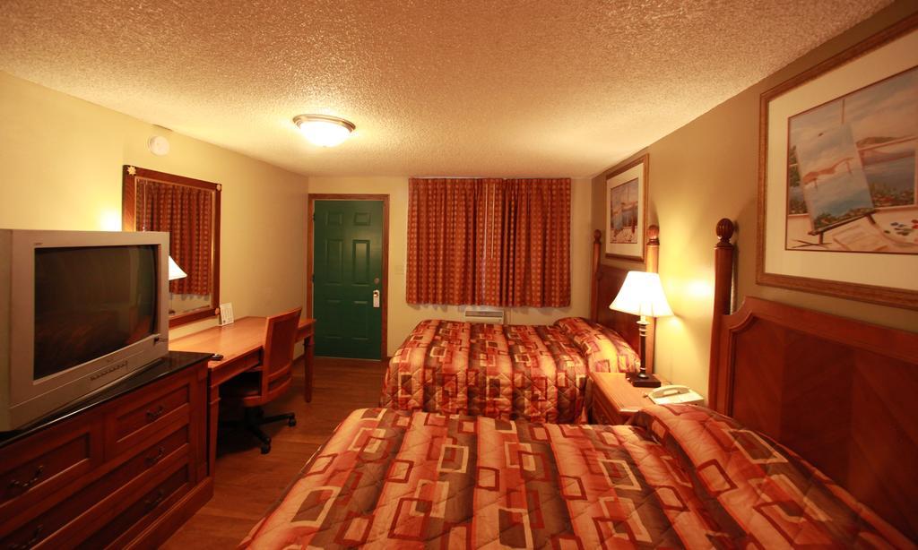 Executive Motel Eugene Room photo